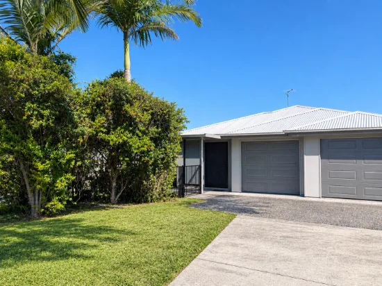 Unit 2 / 9D Spruce St, Loganlea, Qld 4131