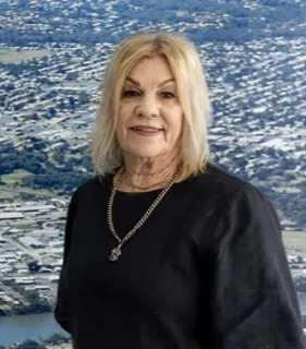 Daphne Offord - Real Estate Agent