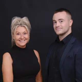 Jamie & Julie Cross - Real Estate Agent