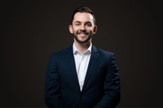 PACA THOMAS - Real Estate Agent at Manor Real Estate