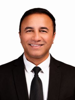 Param Jandawar - Real Estate Agent
