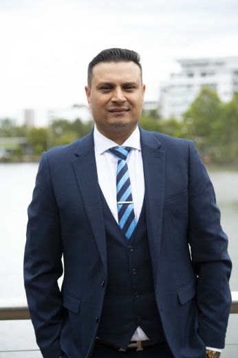 Pardeep Smotra - Real Estate Agent at Harcourts Legacy