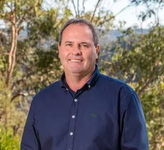 Paul Vella - Real Estate Agent