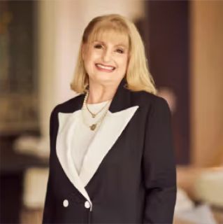 Penelope Prior - Real Estate Agent