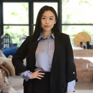 Penny Peng - Real Estate Agent