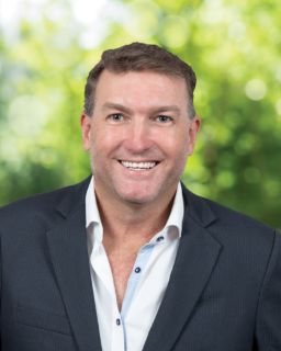 Perry Brosnan - Real Estate Agent