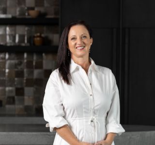 Peta Hunt - Real Estate Agent