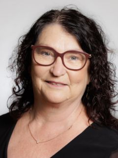Peta Smith - Real Estate Agent