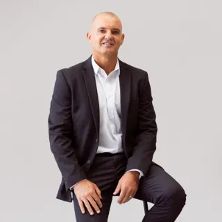 Peter Cox - Real Estate Agent