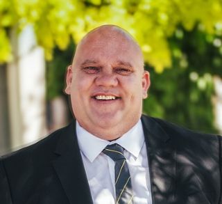 Peter Khamis - Real Estate Agent