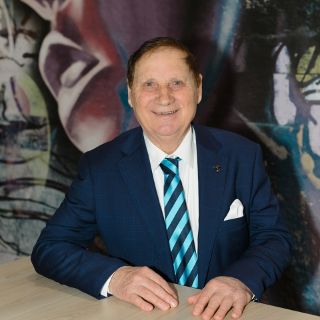 Peter Lazov - Real Estate Agent