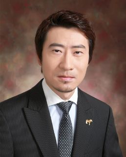 Peter Xu - Real Estate Agent