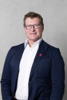 Peter Wright - Real Estate Agent