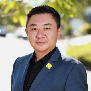 Phil Pengfei Lin - Real Estate Agent