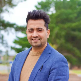 Sahil  Grover - Real Estate Agent