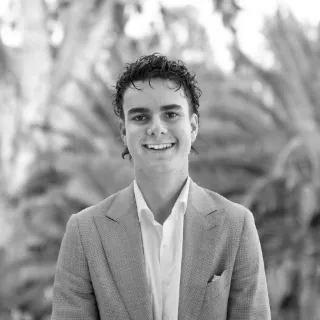 Zane Lochhead - Real Estate Agent