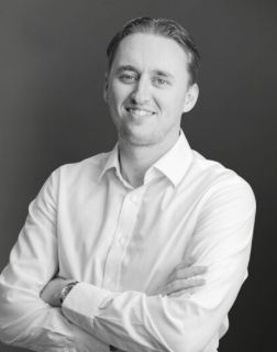 Tom Sandy - Real Estate Agent