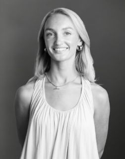 Lucia Mundell - Real Estate Agent