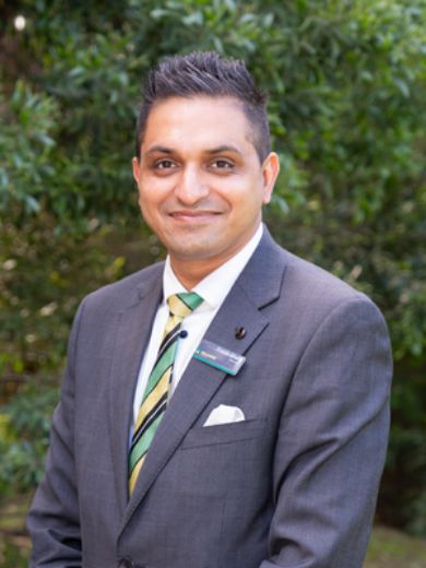 Pratik Shah - Real Estate Agent at Reliance Werribee - WERRIBEE