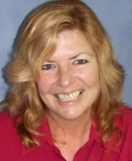Sue  Robertson - Real Estate Agent
