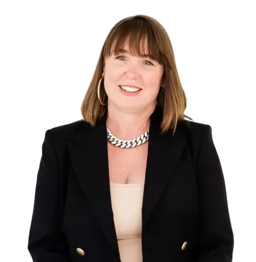 Ruth Venning - Real Estate Agent at Hinternoosa - Noosa Hinterland
