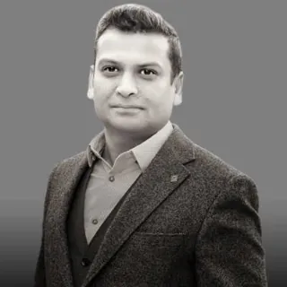 Ash  Daga - Real Estate Agent