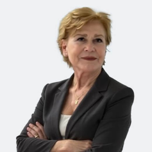 Rebecca Farrell - Real Estate Agent at Sapphire Realty