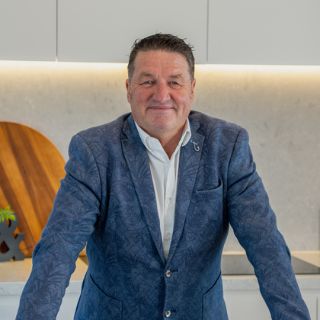 Frank Barker - Real Estate Agent