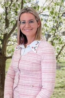 Rachel Kerr - Real Estate Agent