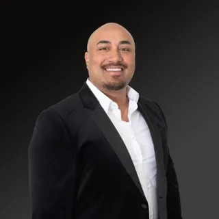 Zeb  Alaia - Real Estate Agent
