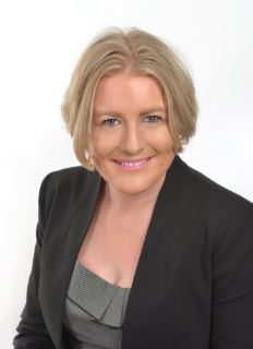 Rebecca Waters - Real Estate Agent