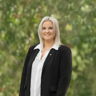 Rebekah Titterton - Real Estate Agent