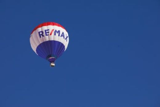Remax Metro - Real Estate Agent at RE/MAX METRO
