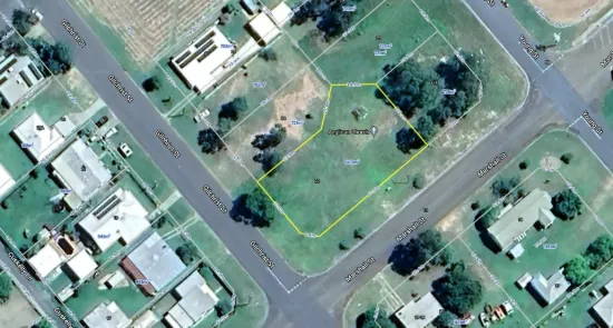 1 Marshall St, Moura, Qld 4718