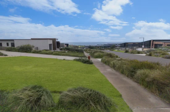 1 Southern Ocean Boulevard, Warrnambool, Vic 3280