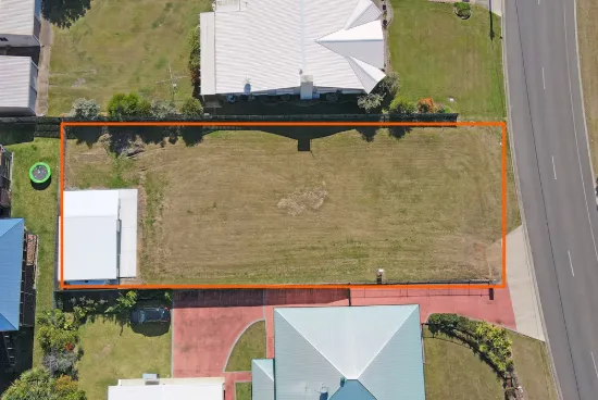 104 Esplanade, Point Vernon, Qld 4655-Image
