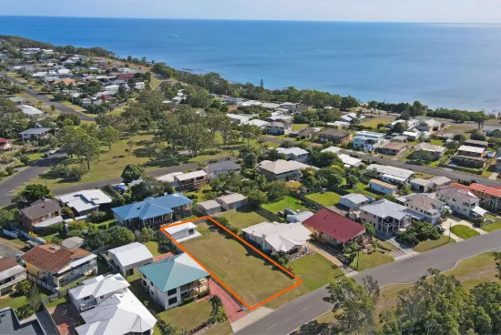 104 Esplanade, Point Vernon, Qld 4655-Image