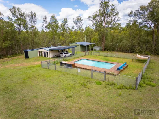106 Cambridge Drive, Mount Hallen, Qld 4312