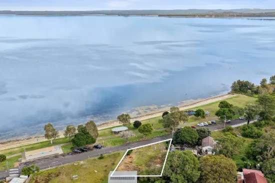 11 Beach Parade, Canton Beach, NSW 2263