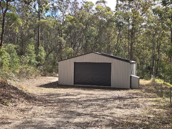 11 Pinnell Road, Crows Nest, Qld 4355