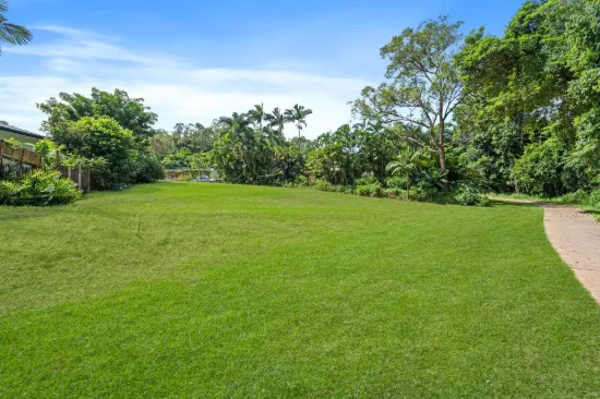 11 Powell Place, Bentley Park, Qld 4869