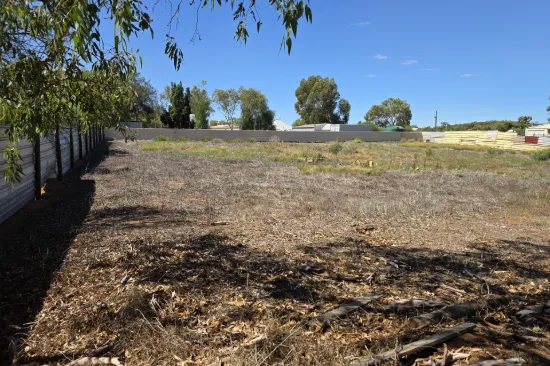 12 Lauder Street, Nanson, WA 6532