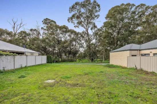 13 Bramley Place, Kennington, Vic 3550