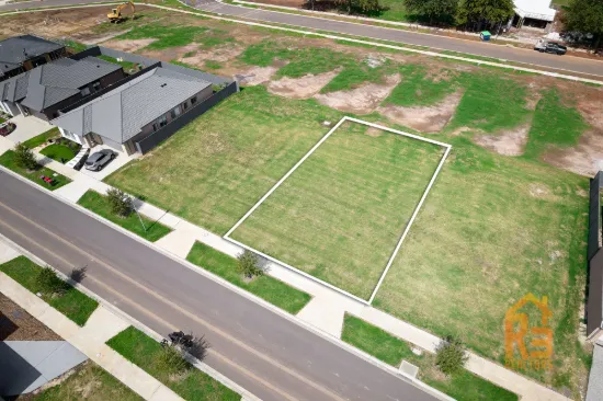 13 Ventura Road, Drouin, Vic 3818