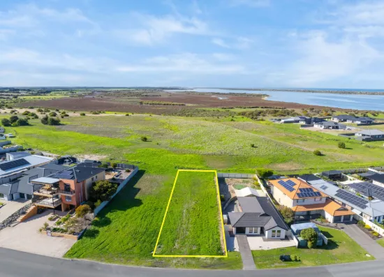 154 Excelsior Parade, Hindmarsh Island, SA 5214