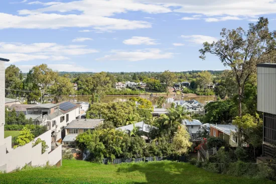 17 Lily Street, Indooroopilly, Qld 4068