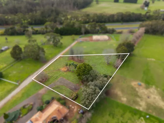 17A Pepperell Drive, Drouin, Vic 3818