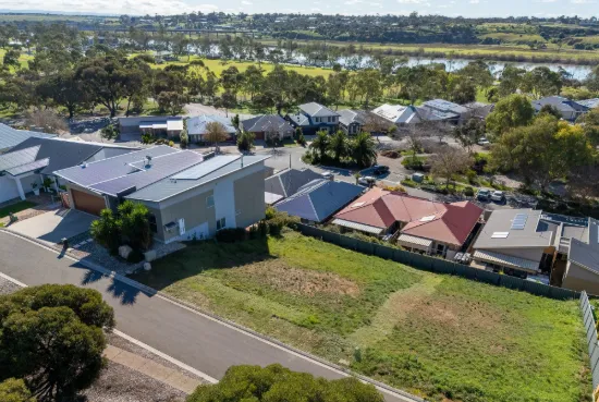 18 Narooma Way, Murray Bridge, SA 5253