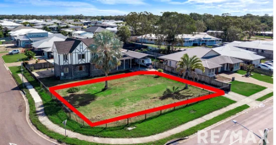 2 Senor Avenue, Urangan, Qld 4655