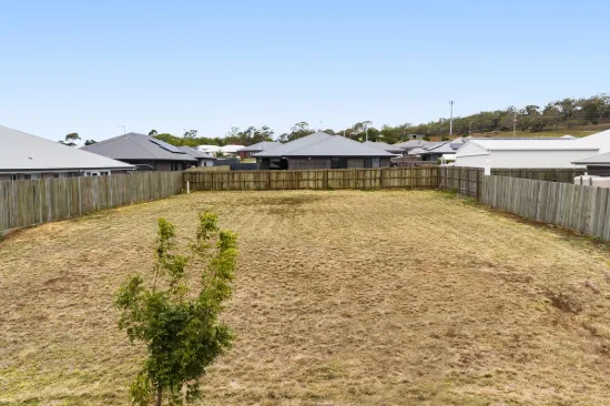 24 Sandford Crescent, Torrington, Qld 4350